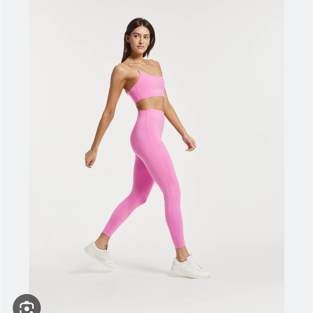 Le Ore Bella bonded Pink Leggings and bra matching set medium